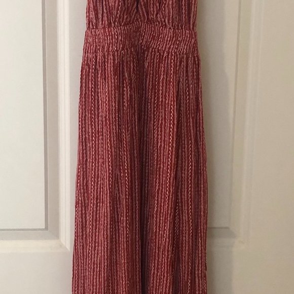 Lulus Red and White Print Maxi Dress NWT - Picture 3 of 6